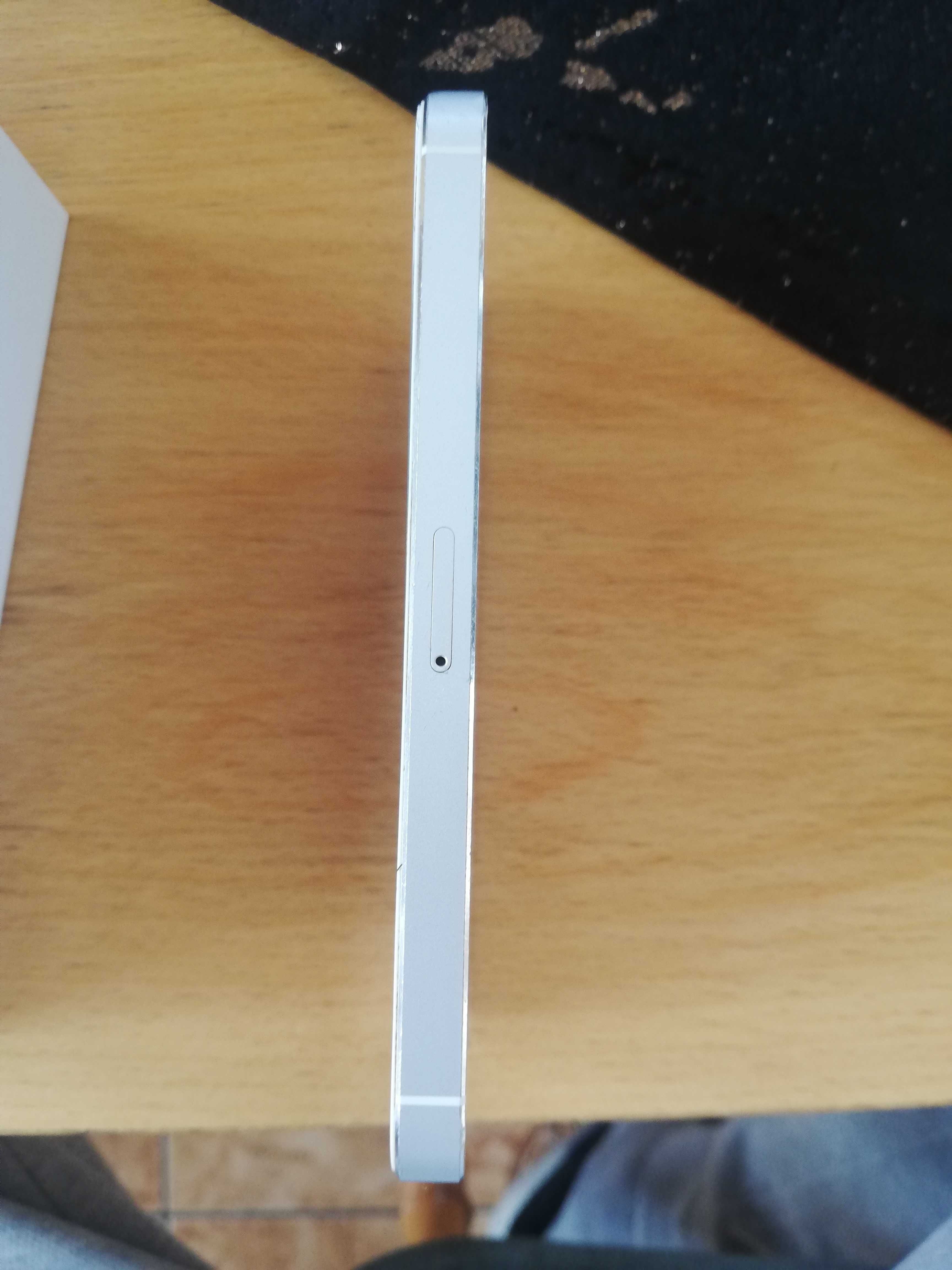 iPhone 5S 16 GB oryginalne pudełko