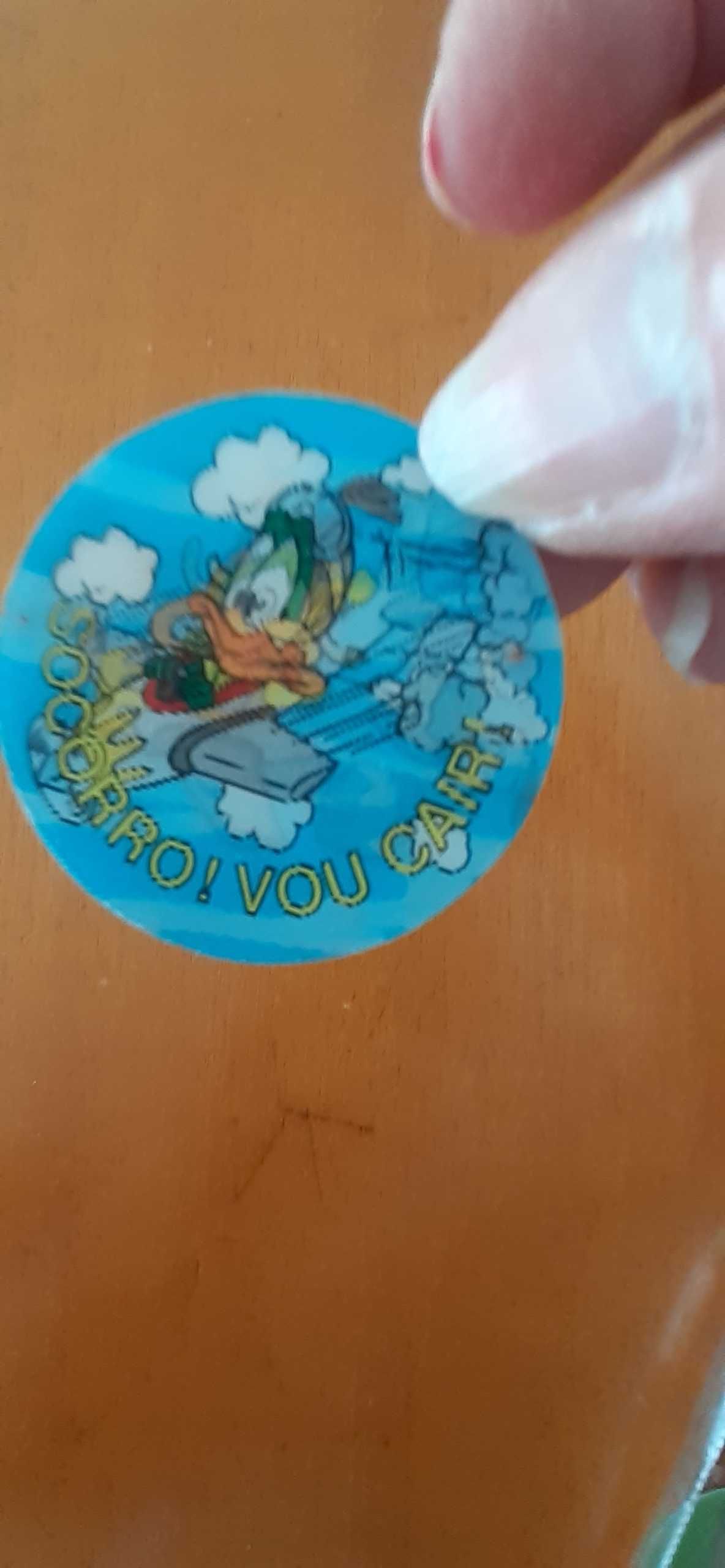 Tazos de diferentes temas