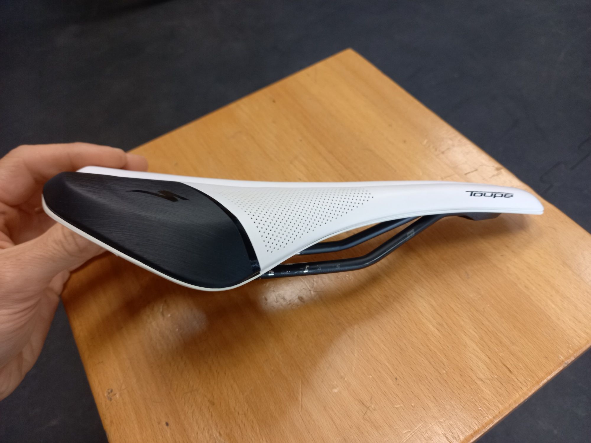 Siodełko Specialized Toupe Expert Ti 143mm