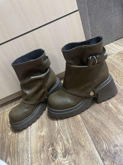 ботиночки коричневые красивые 41 размер