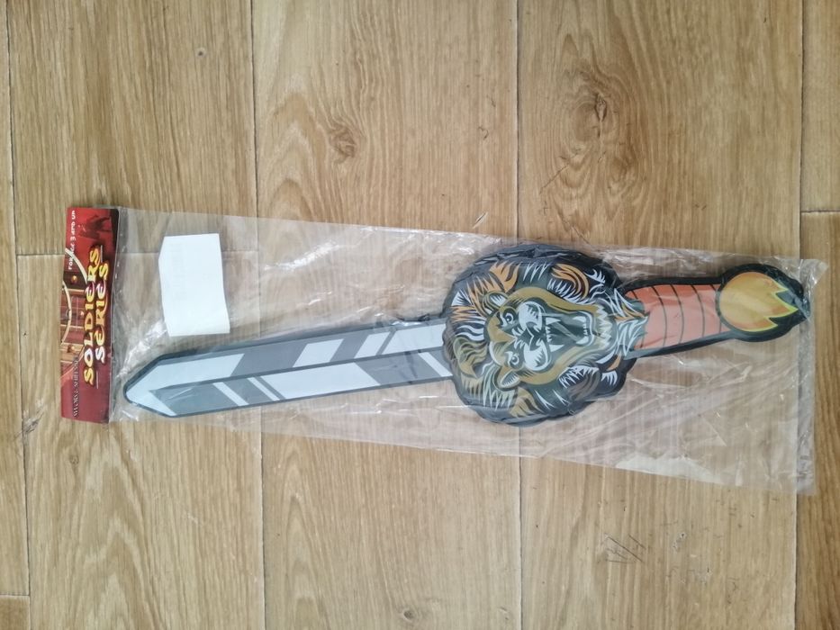 Продам нову іграшку  меч