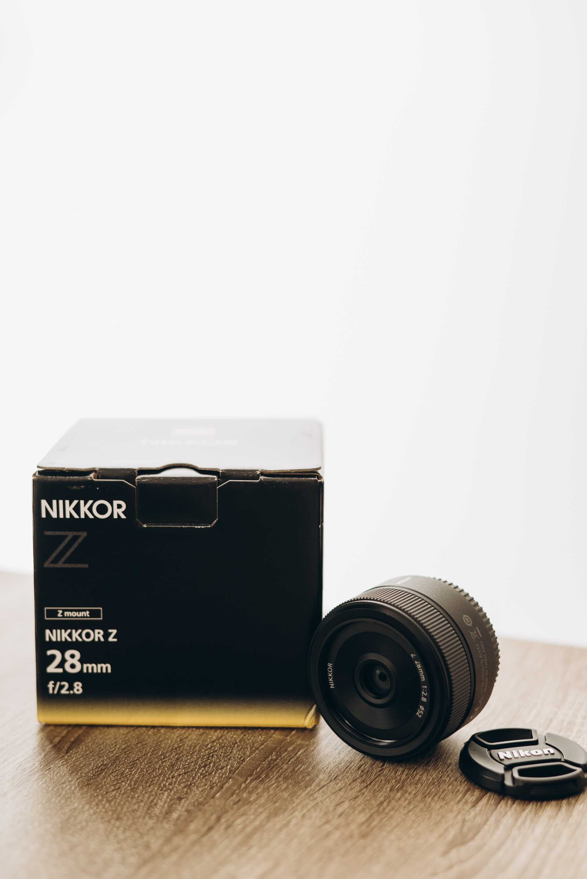 Nikon Z 28 мм f/2.8 (JMA105DA)