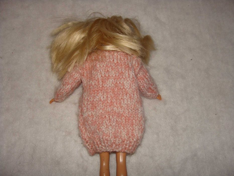 Vestido Feito à Mão para Boneca