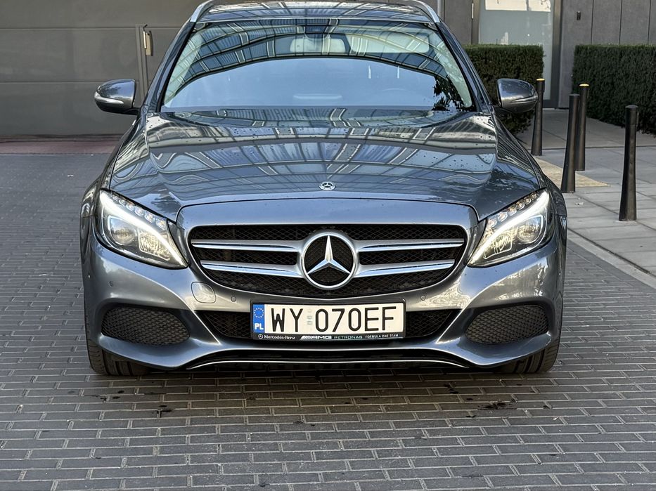 Mercedes Benz W205 C 220