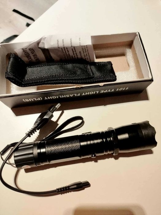 Nowa latarka z paralizatorem