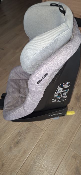 Fotelik samochodowy Maxi-Cosi Tobifix 9-18 kg