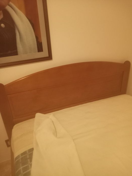 Vendo cama madeira casal