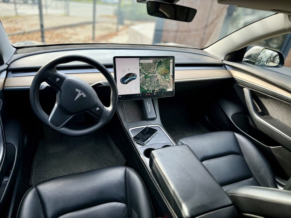 Tesla Model 3 Long Range DM