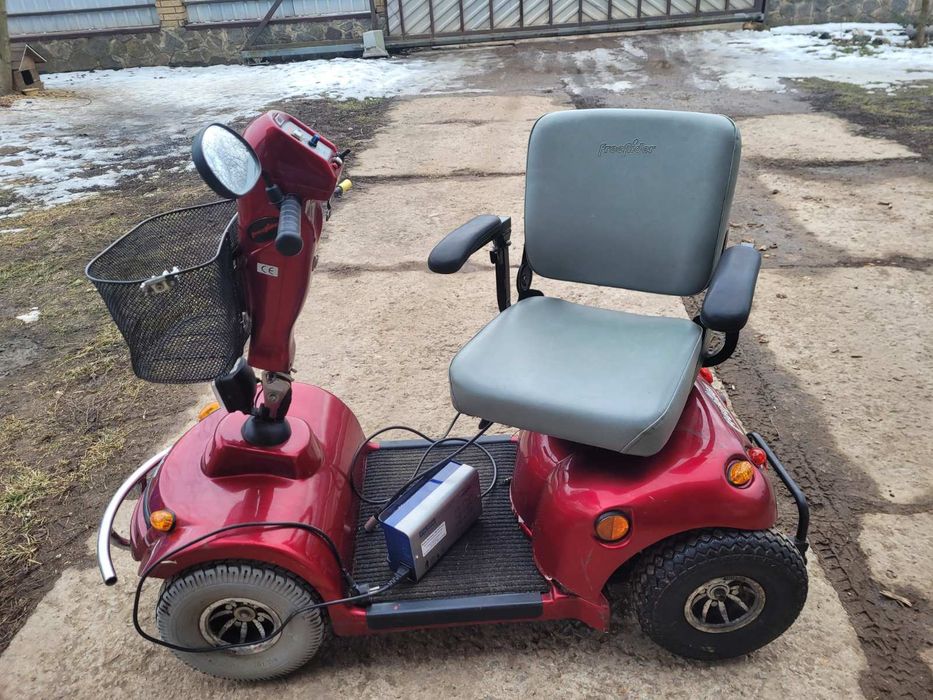 Електро скутер для пожилиж людей