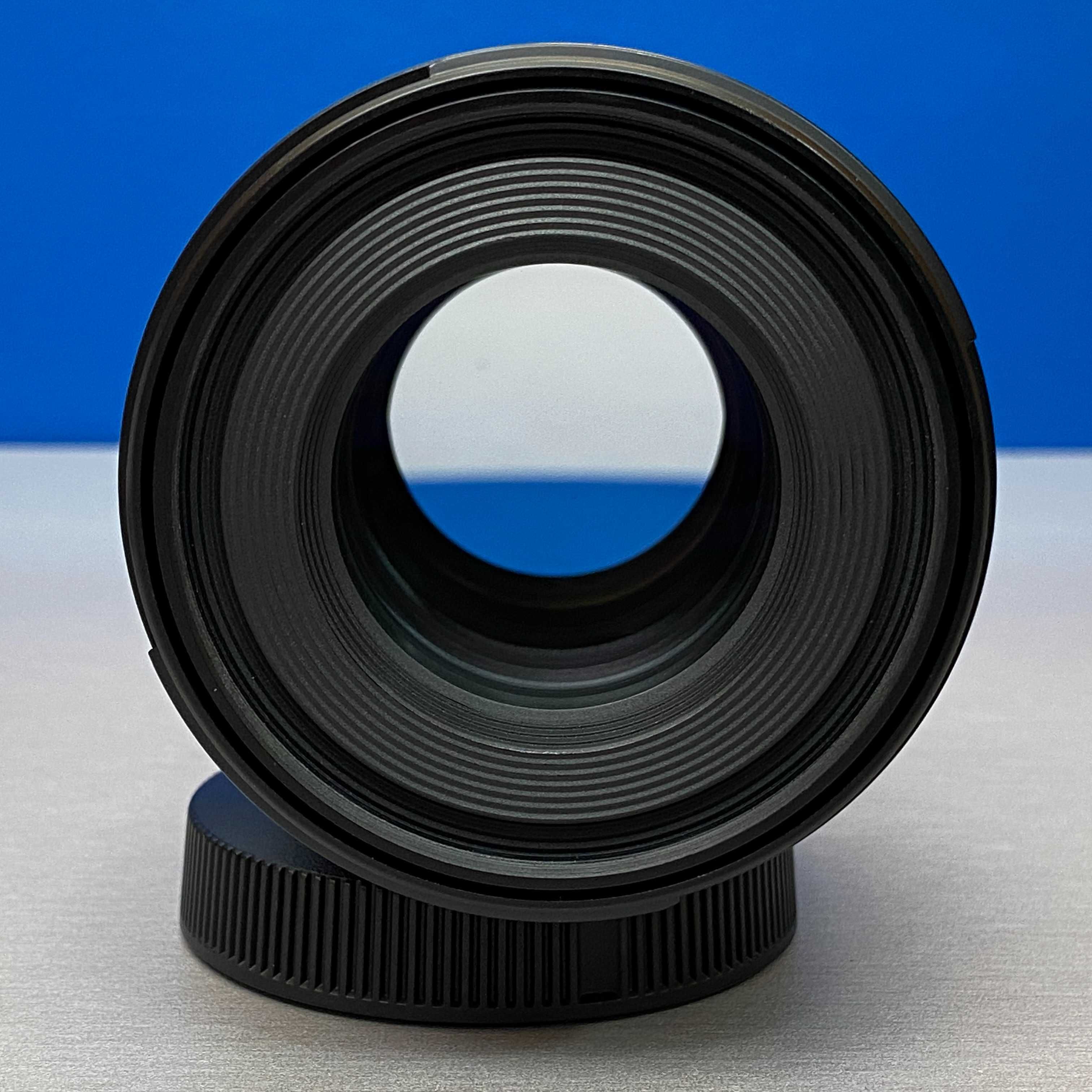Canon RF 85mm f/2 Macro IS STM
