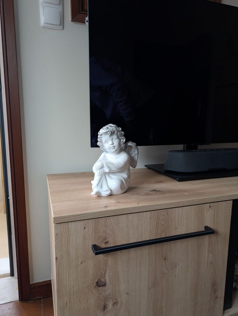Anjo decorativo em cerâmica