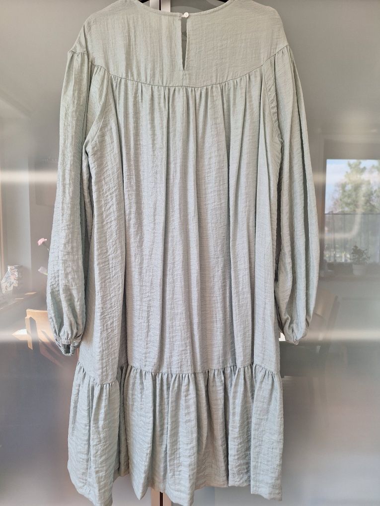 Villa sukienka r. 40 L oversize niemnąca Massimo dutti miętowa