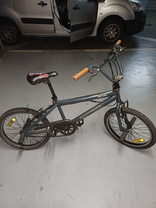 Vendo Bicicleta BMX