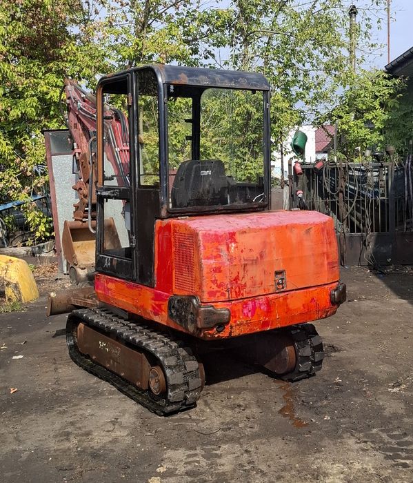 Minikoparka 2800kg 3lyzki transport