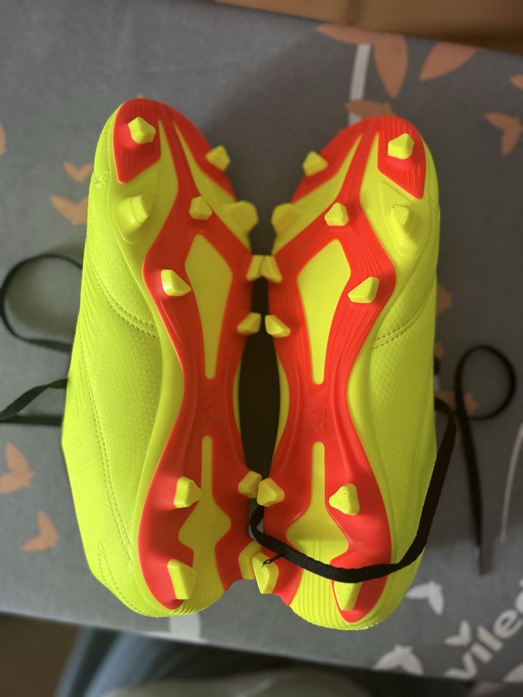 Chuteiras de Futebol Adidas Predator (41)