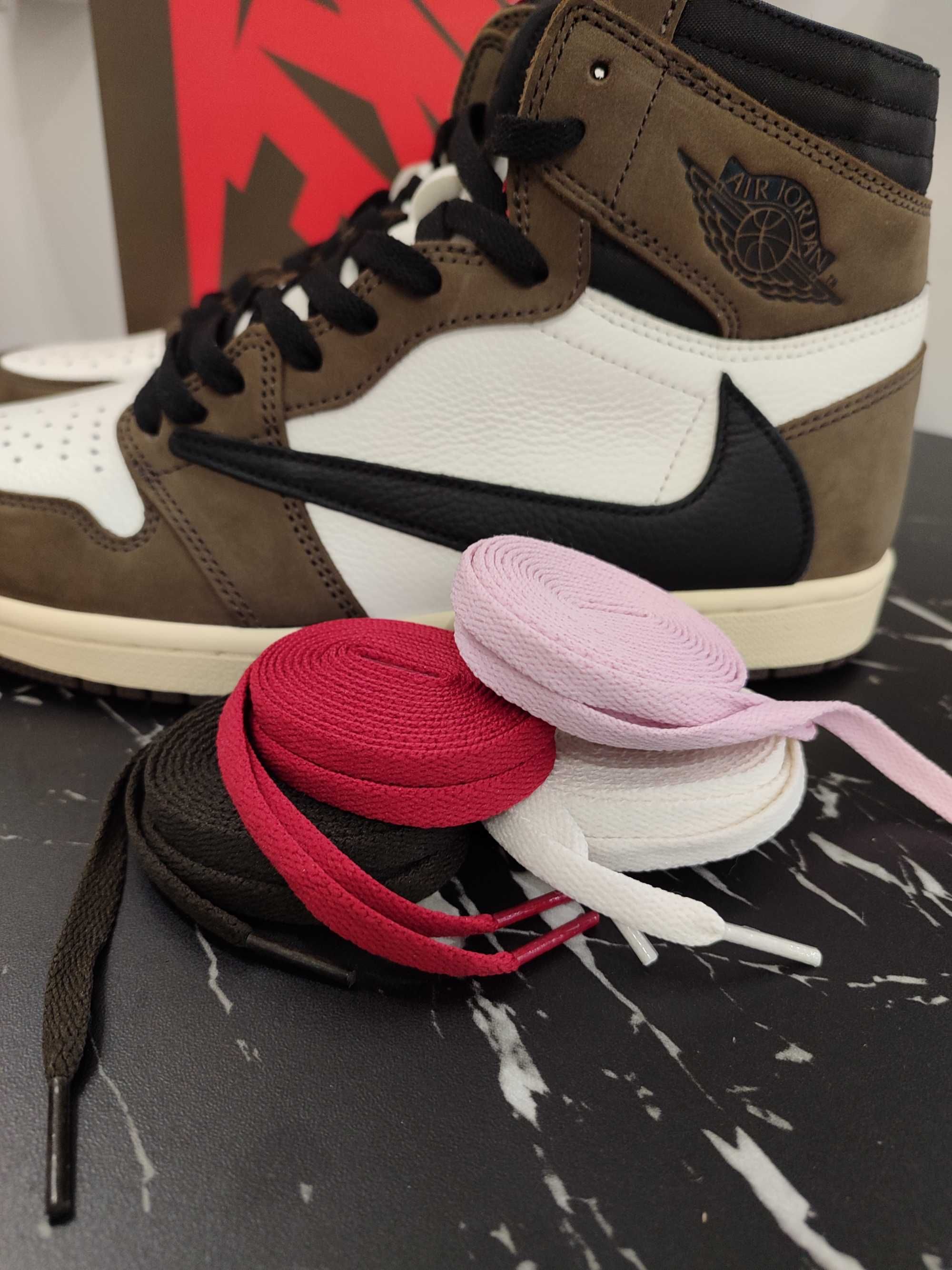 Кросівки TRAVIS SCOTT X AIR JORDAN 1 Retro High OG 'Mocha'