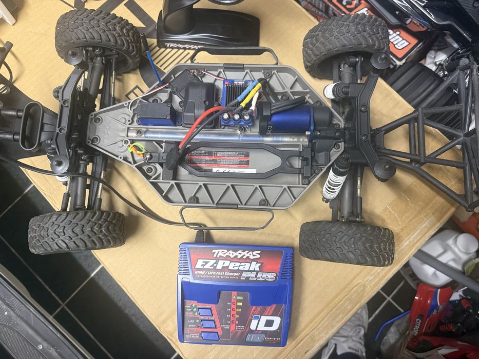 Traxxas slash + extras