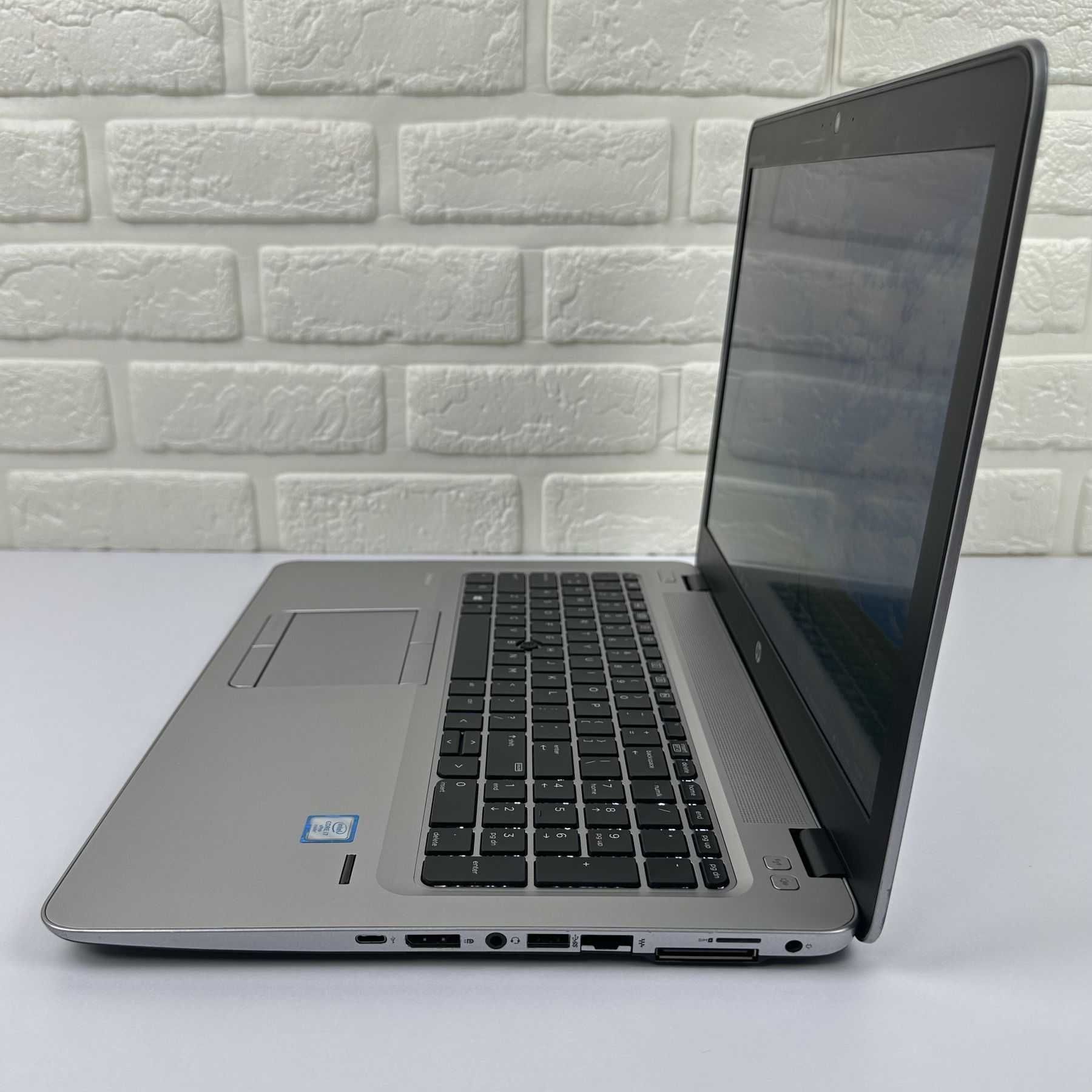 Ігровий ноутбук ультрабук HP 15.6 / i7 / 16 gb DDR4 / 512 SSD / FullHD