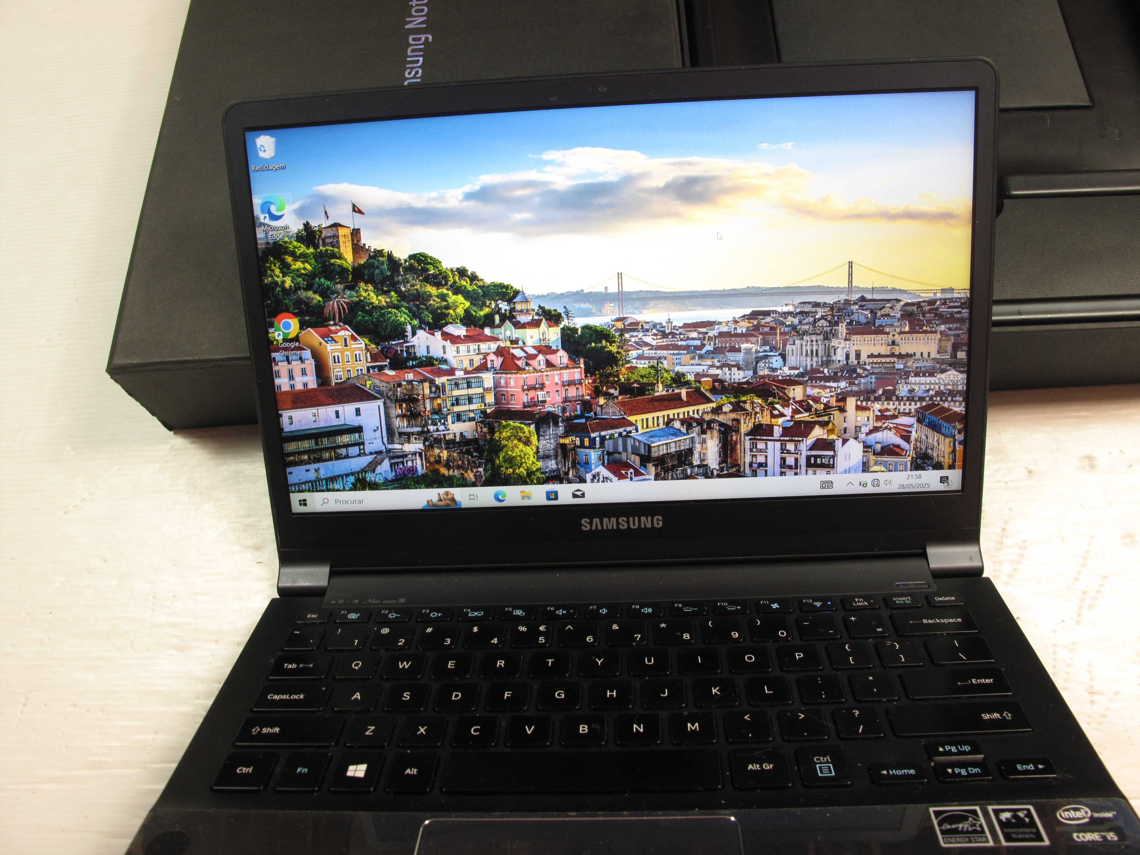 PC Note Book Samsung NP900X3C na caixa não usado