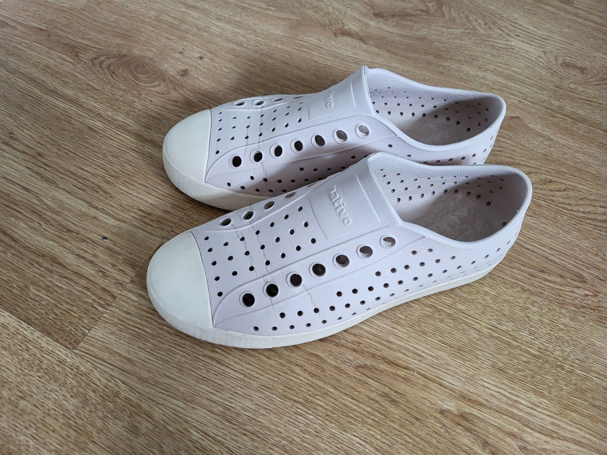 Buty native rozm 38/39 24.5cm pudrowy roz