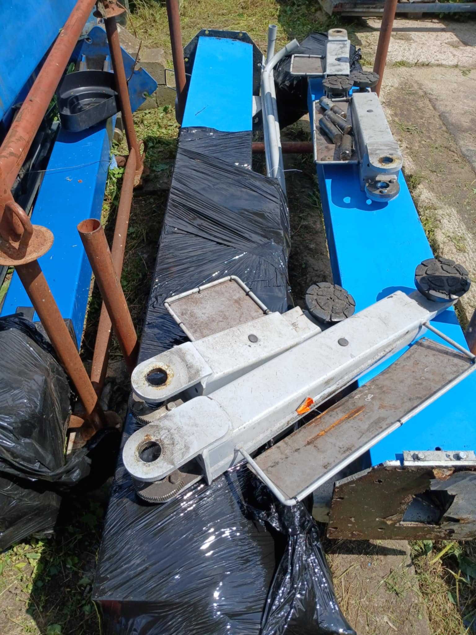 Podnośnik samochodowy 2 kolumnowy śrubowy Ravaglioli 3200kg