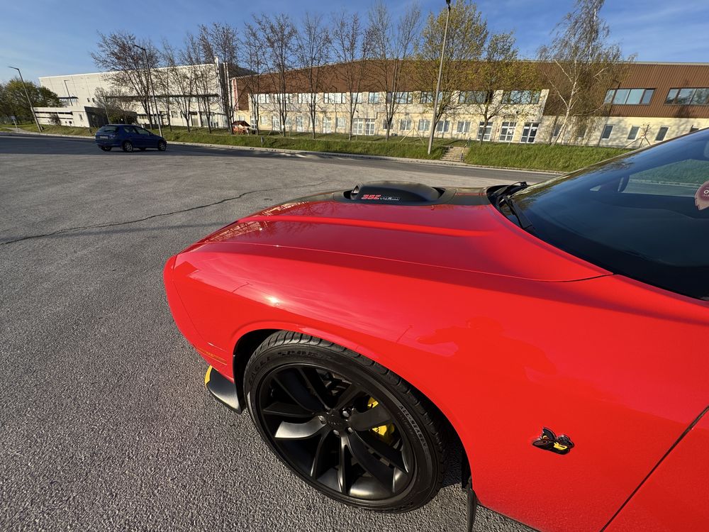 Dodge  Challenger 6.4 SHAKER 392 HEMI Scat Pack R/T  ZAMIANA