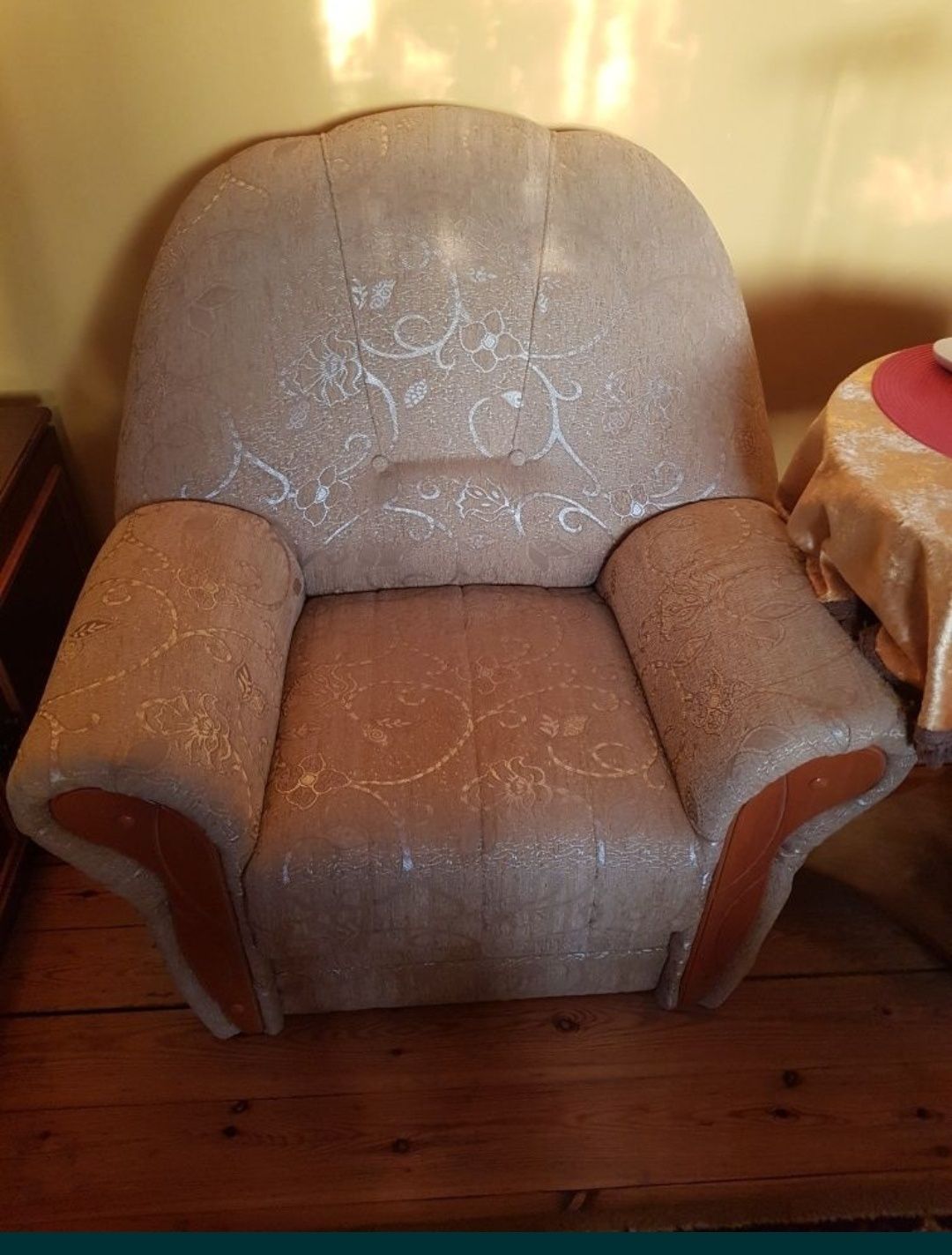 Sofa z funkcją spania plus 2 fotele