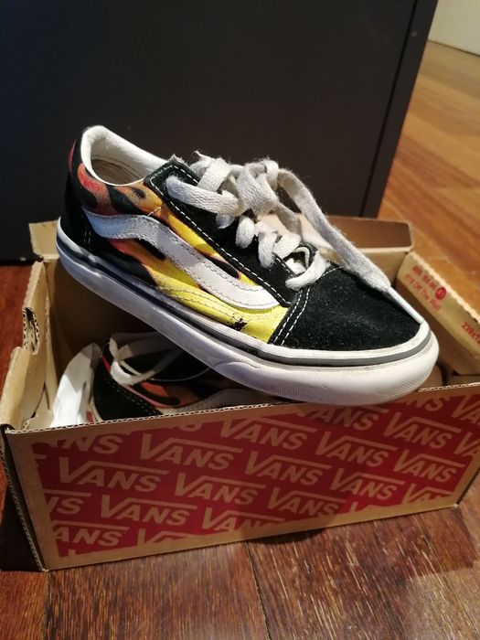 Sapatilhas Vans tamanho 29