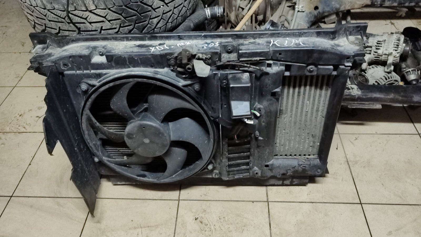 Пежо 307 hdi, радиатор в сборе Peugeot 307 hdi интеркулер