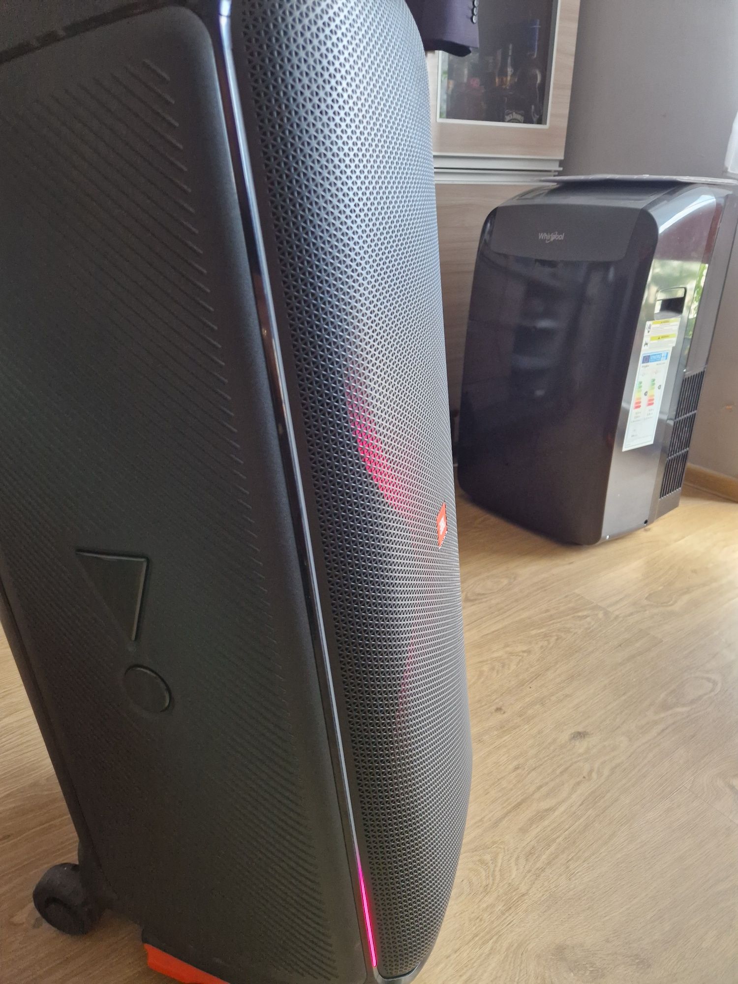JBL part BoX 710 800W