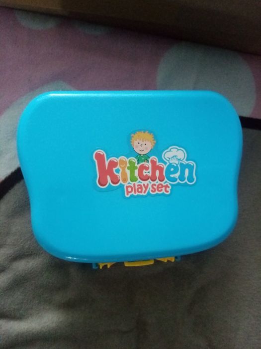 Дитяча кухня майже нова