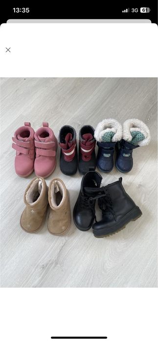 Тепле взуття для дівчинки ботіночки,угі,черевики 22-27рр.