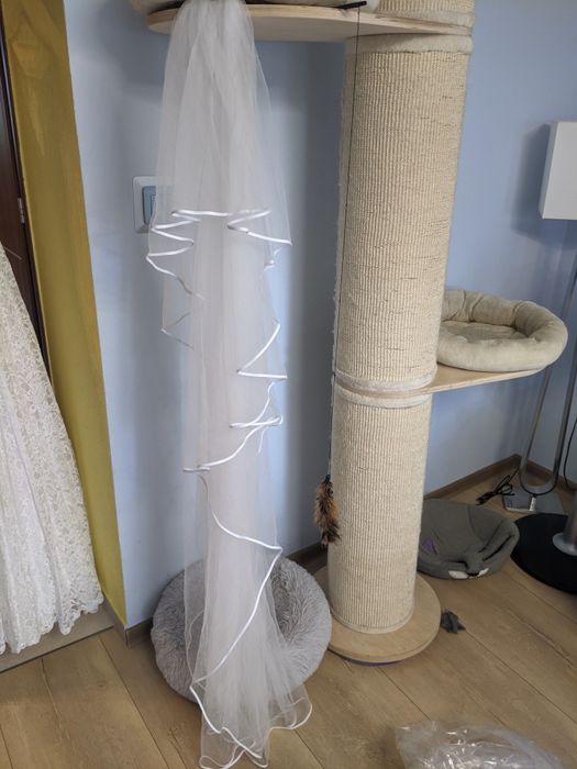 Suknia ślubna koronkowa r.40-44