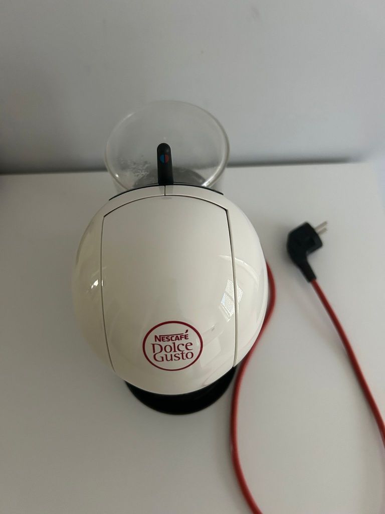 Máquina de café dolce gusto
