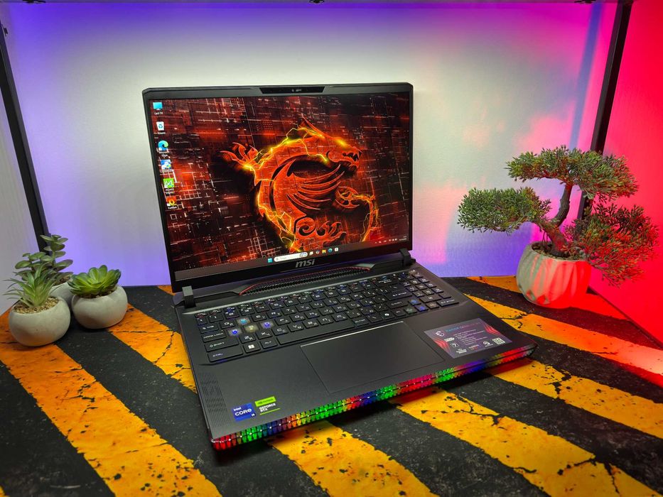 MSI Raider GE88, i9-14900hx, rtx 4070, 32gb, 1 tb