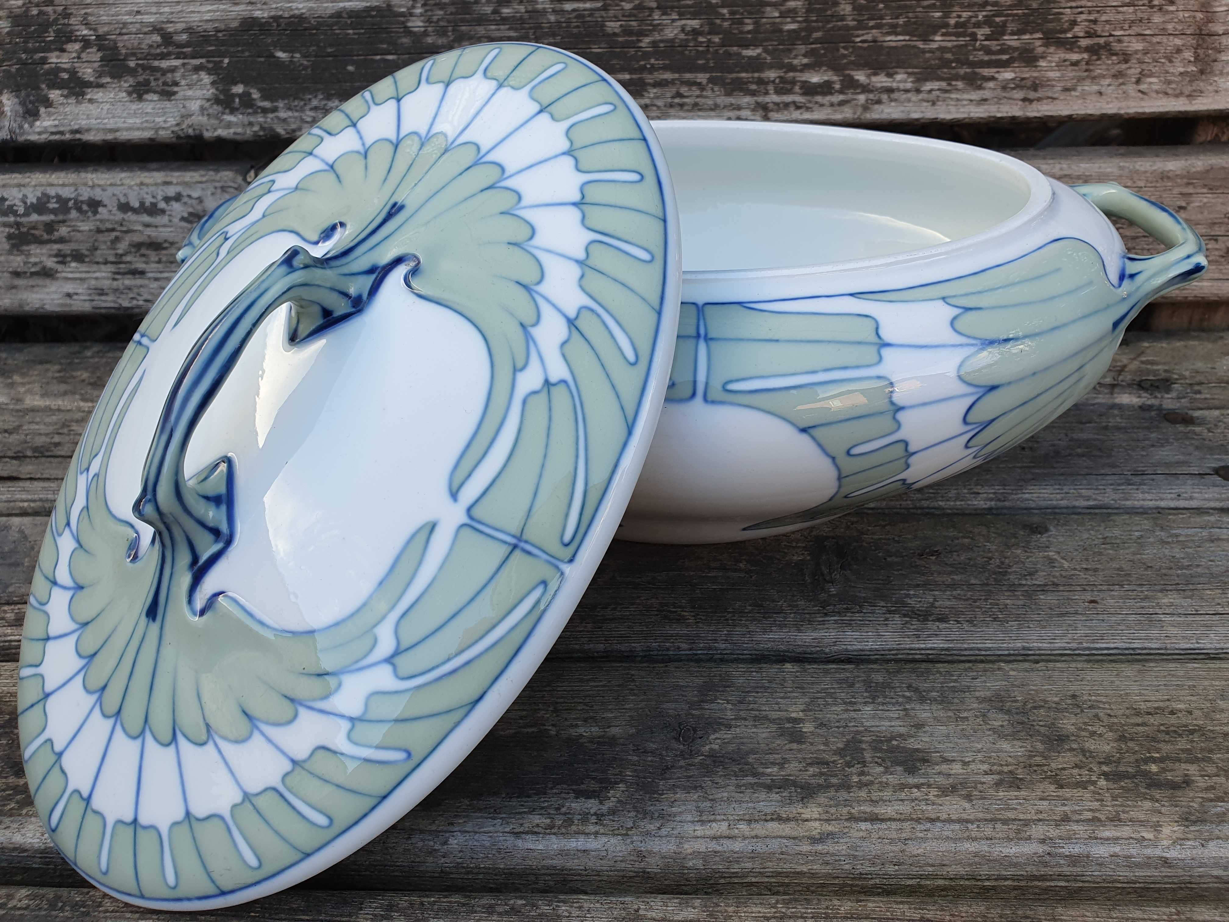 Waza Miśnia, Meissen 1901 r. Wzór skrzydła, porcelana
