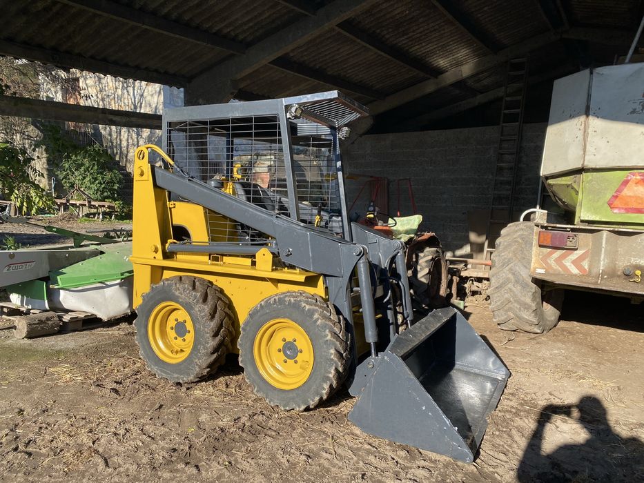 Mini pa carregadora CASE