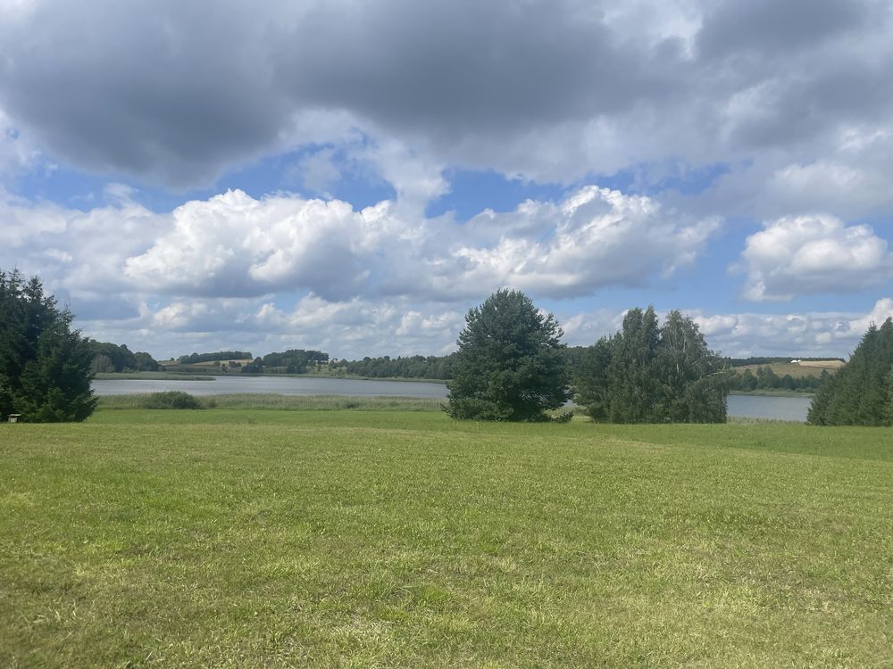 DOM z dużą  działką  przy jeziorze