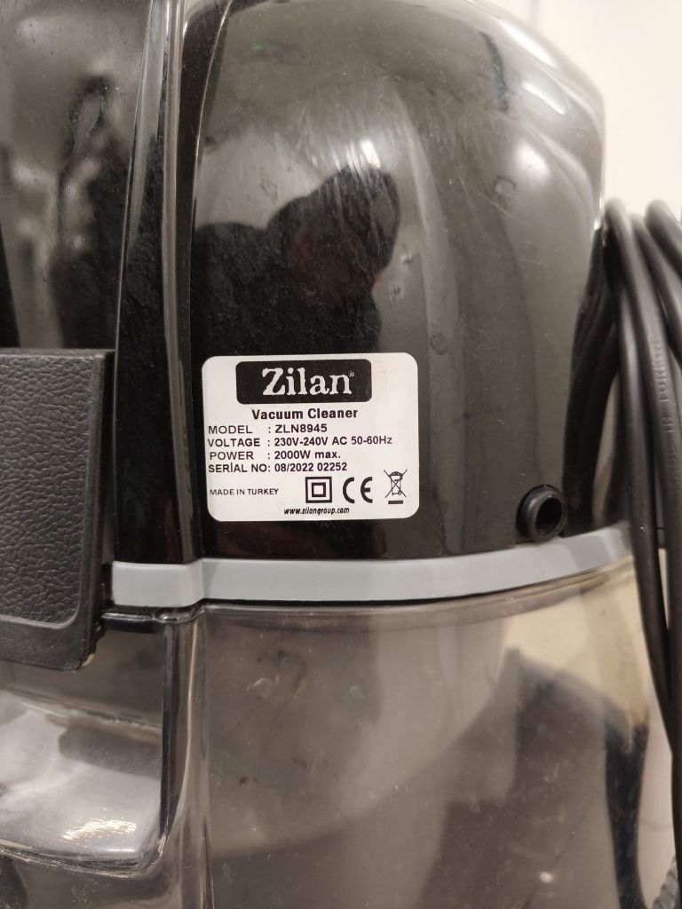 Пилосос з аквафільтром Zilan ZLN 8945G