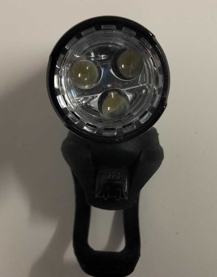 Roda Mavic Sup Magura 26, Luz Bontrager e pedais