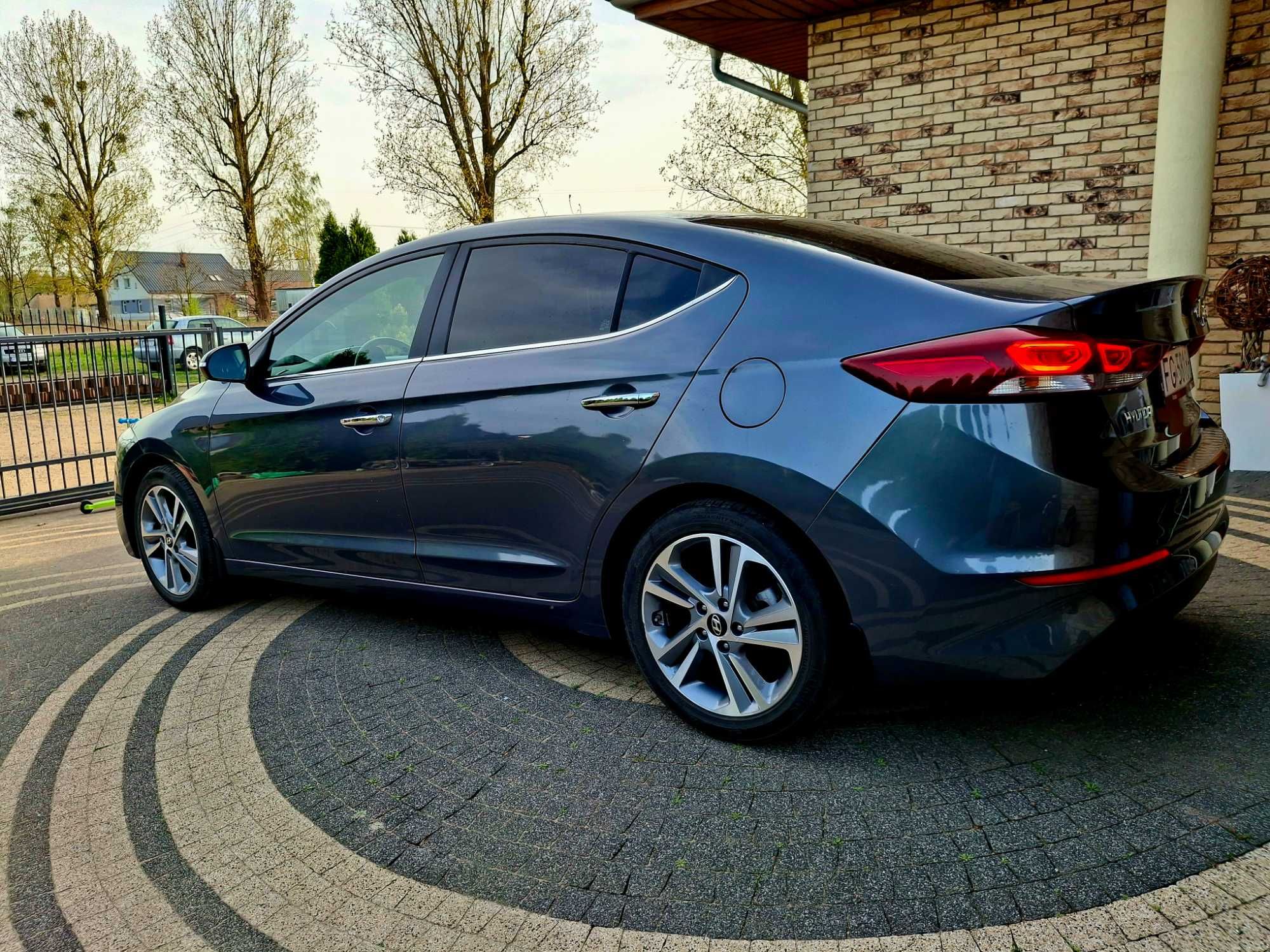 Elantra w najbogatszej wersji wyposażenia STYLE Pierwszy właściciel