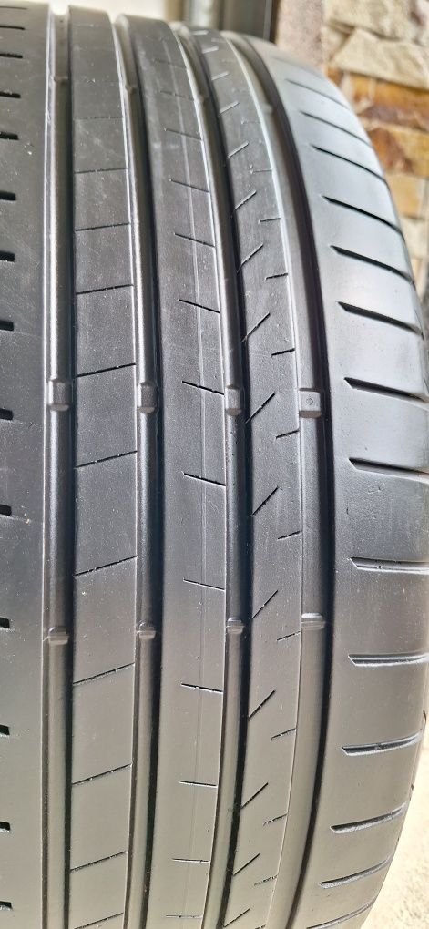 235/45R20 BRIDGESTONE 4літні шини (протектор 6.50міл)