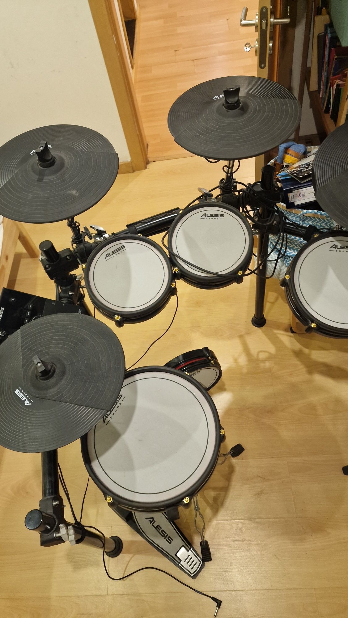 Alesis Drums Crimson II SE ( muito pouco uso)