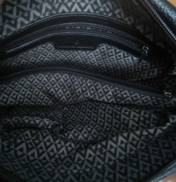 Lulu Castagnette czarna listonoszka ala chanelka