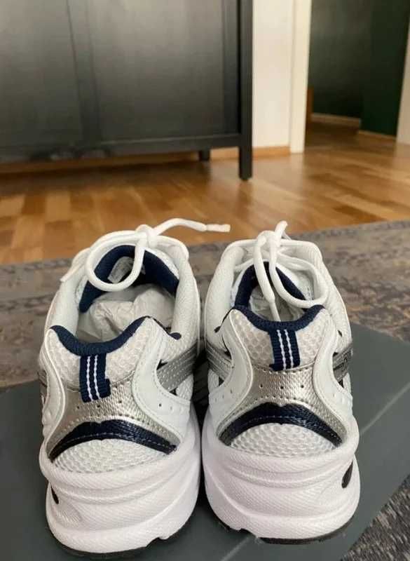 Srebrny*Prezent Damskie New Balance530 UnisexTrampki roz. 42