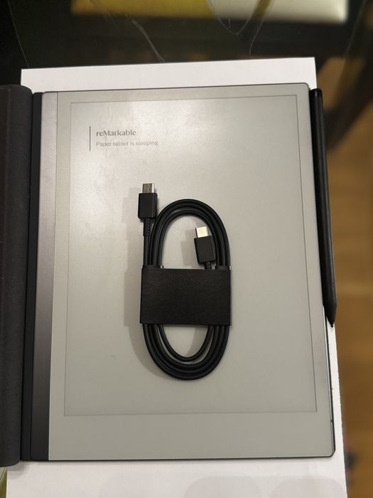 Table Remarkable 2 mais caneta