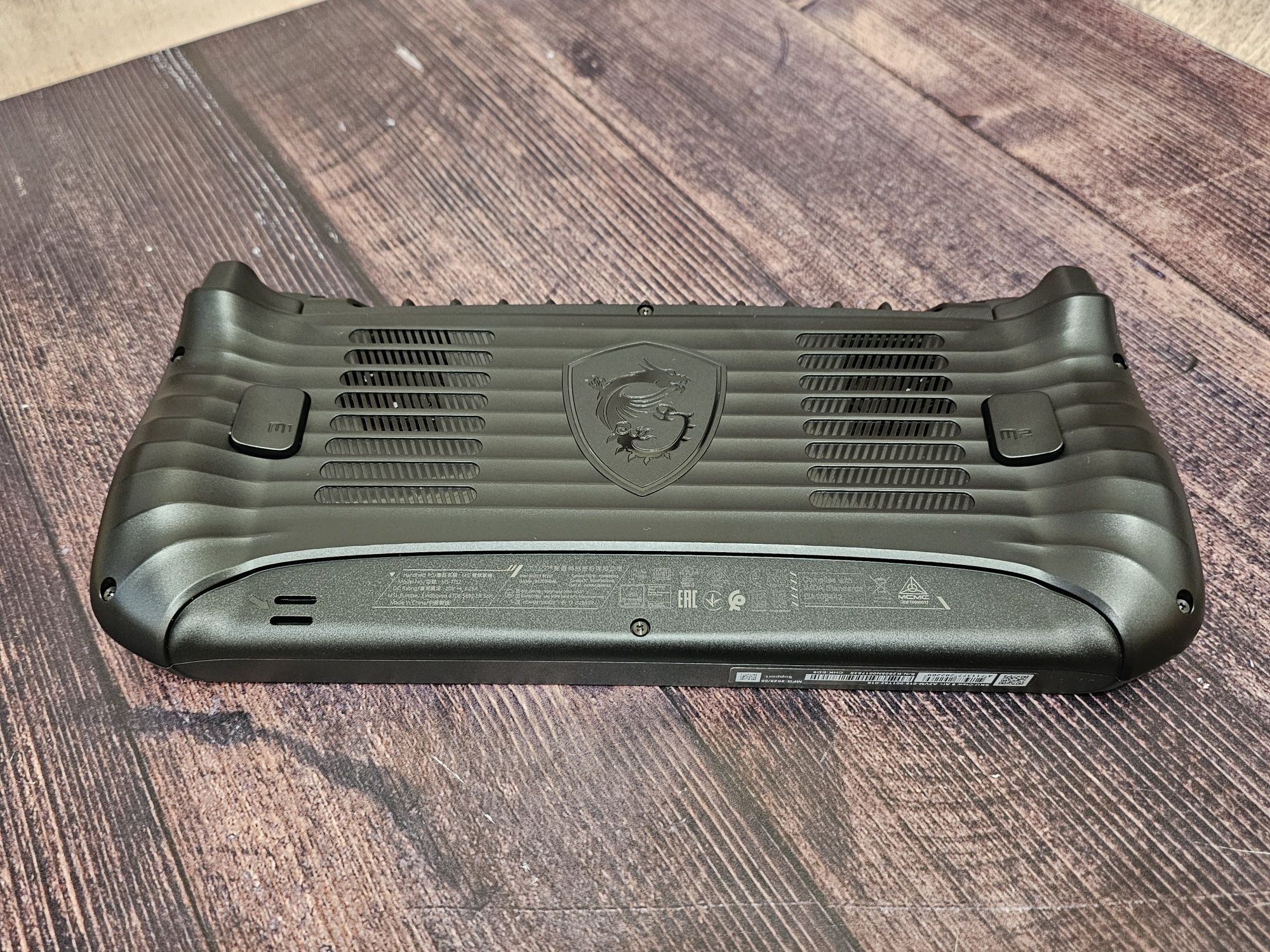Ігрова консоль MSI Claw 8 AI+ (Core Ultra 7 258V) мегакомплект