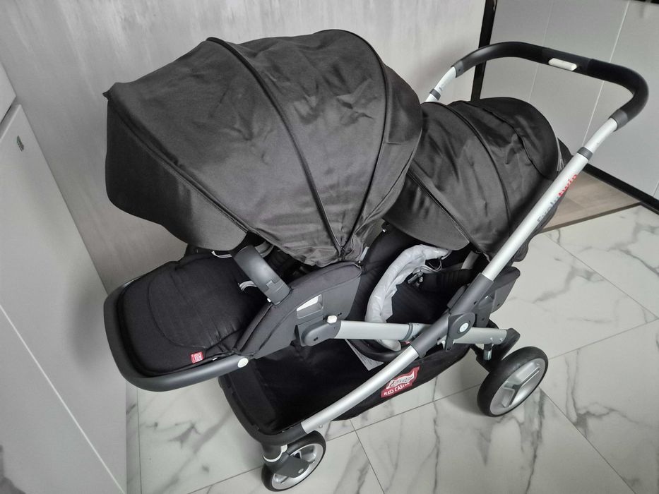 Універсальна коляска Red Castle Evolutwin для двійні