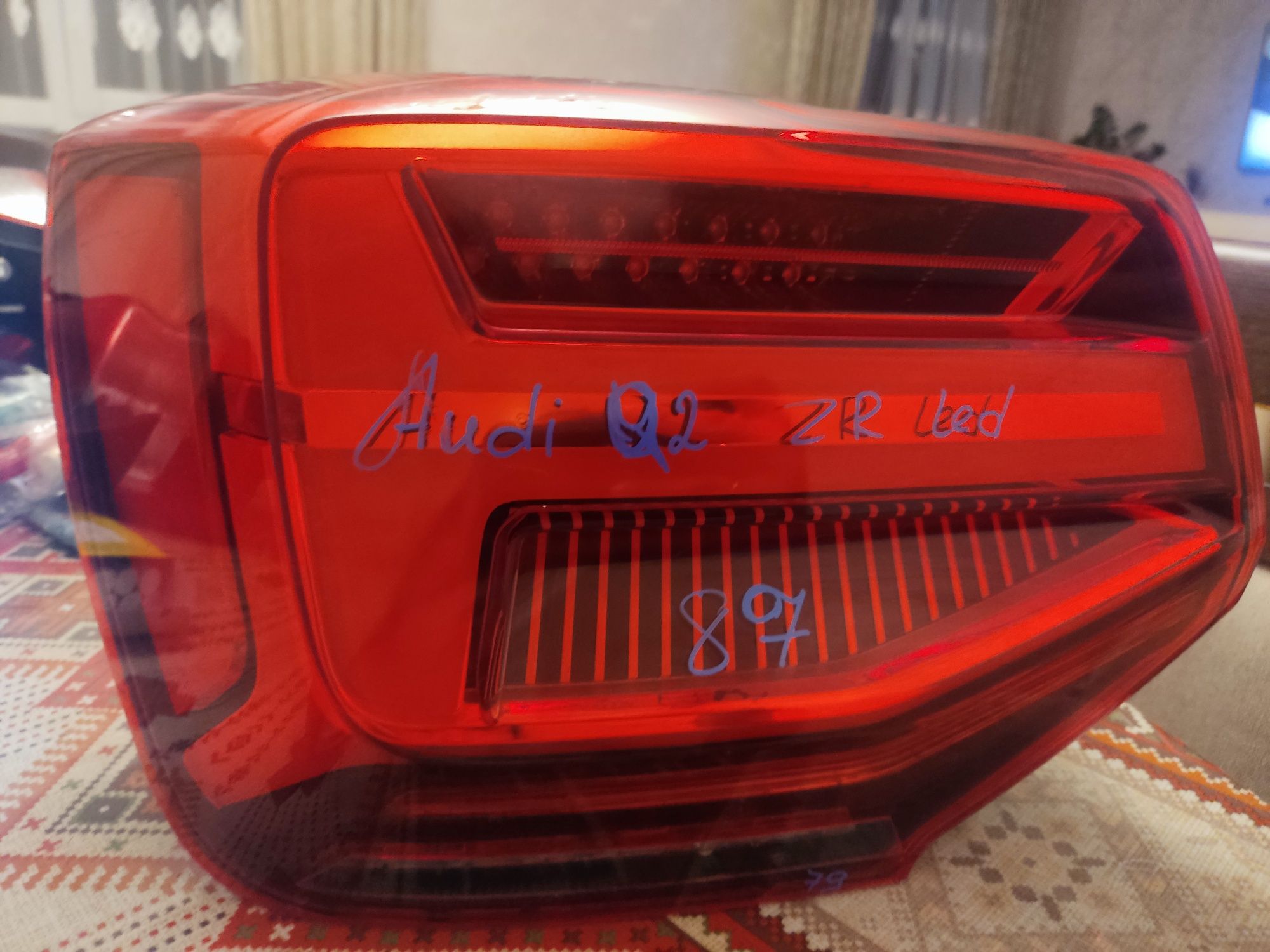 Фонарь Стоп задній правий Audi Q3 Led 81A945091