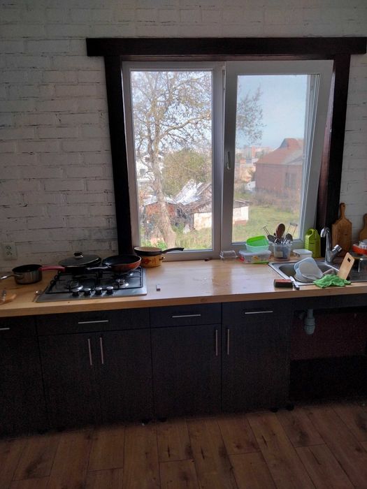 Здам кімнату на підселення в центрі міста для дівчат.